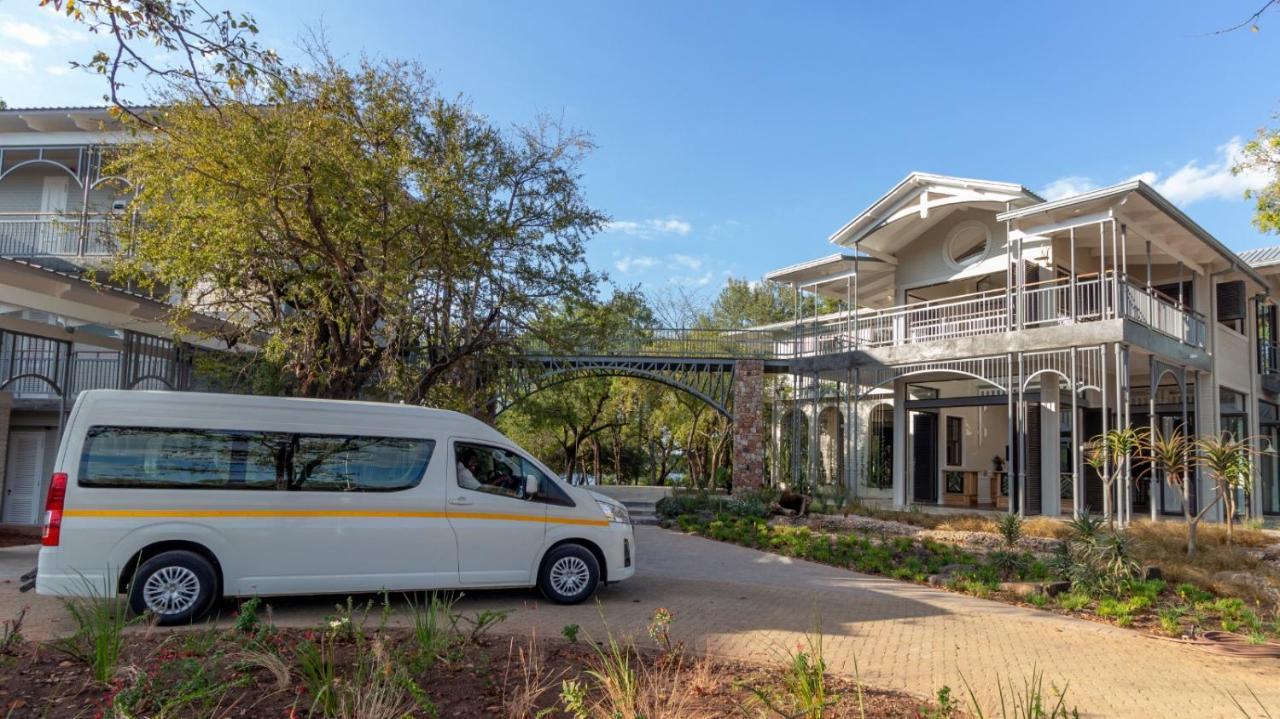 Palm River Hotel Victoria Falls Exterior photo