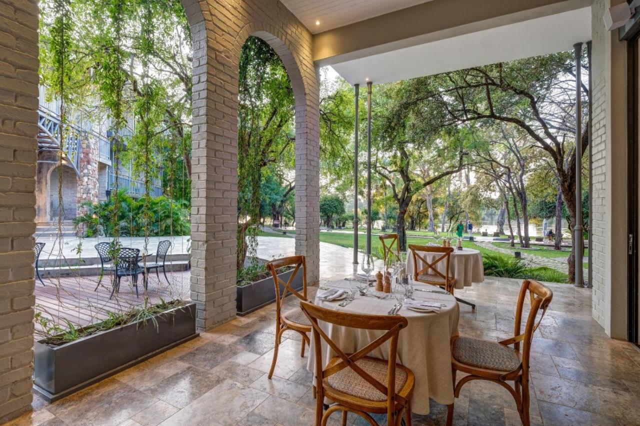 Palm River Hotel Victoria Falls Exterior photo